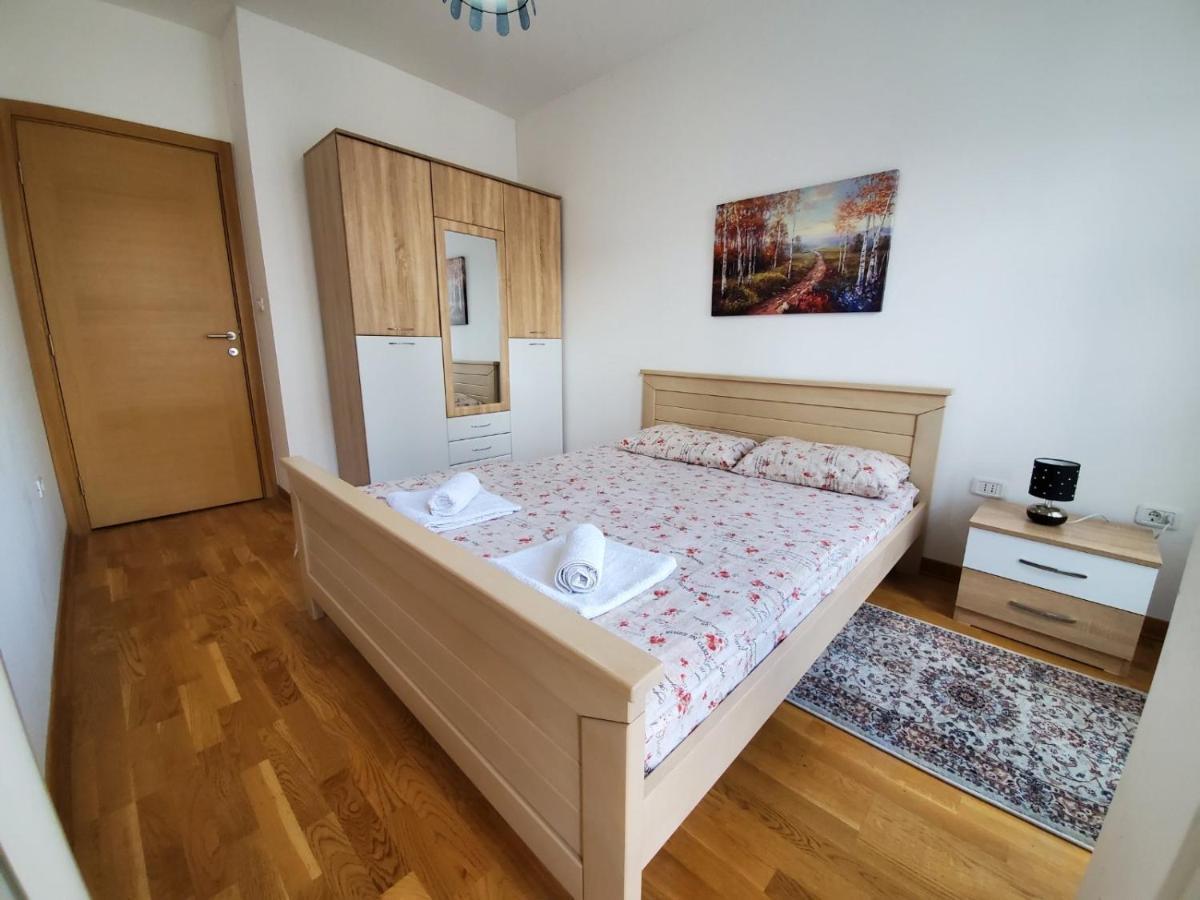 Gran Premium Apartamento Podgorica Exterior foto