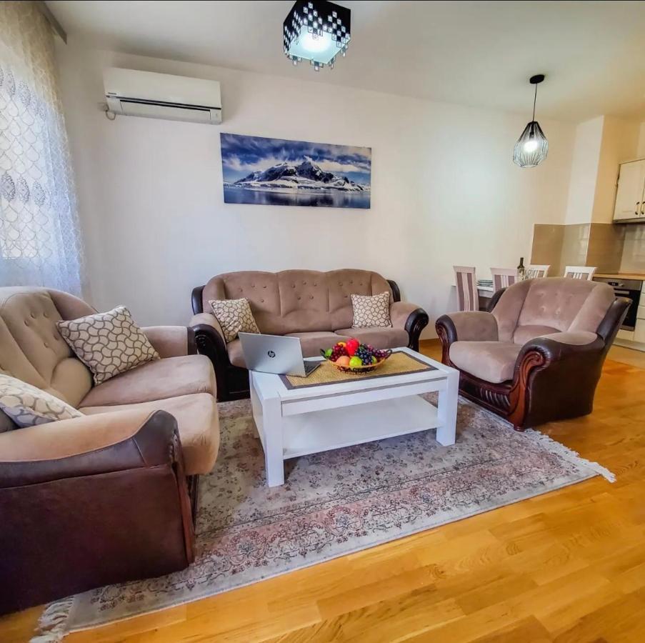 Gran Premium Apartamento Podgorica Exterior foto
