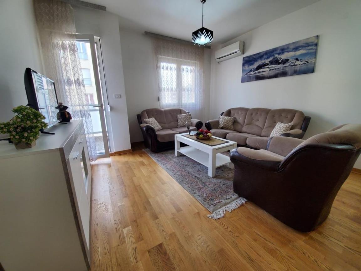 Gran Premium Apartamento Podgorica Exterior foto